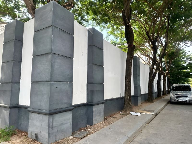 Fences & façades